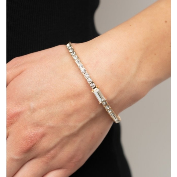 Paparazzi rings and hair bows - Picture 10 of 10